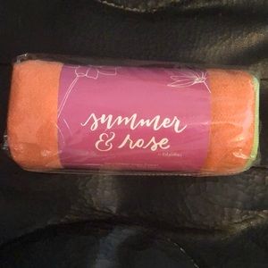 Summer & Rose yoga towel